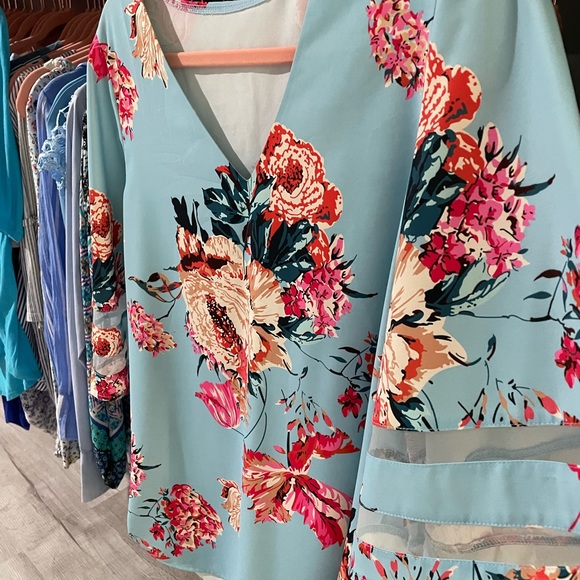 Random shirts - Picture 12 of 16